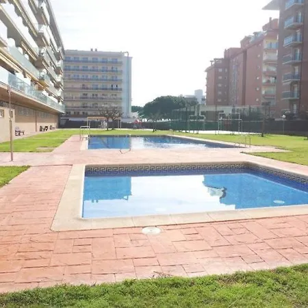 Reconnectar Malgrat De Mar Colom I Apartment Exterior photo